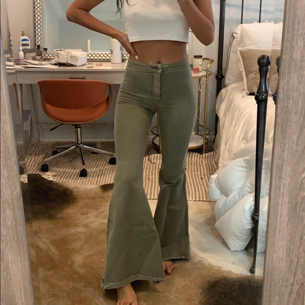 Free People Float in flare jeans